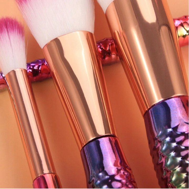 ZESTAW PĘDZLI DO MAKIJAŻU SYRENKA 10SZT KOLOR EAN (GTIN) 5903887327183